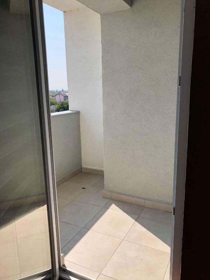 Apartament Studio Jadis 1 Орадя Экстерьер фото